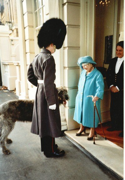 Aengus greeting Queen Mother