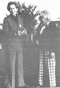 Elsie James